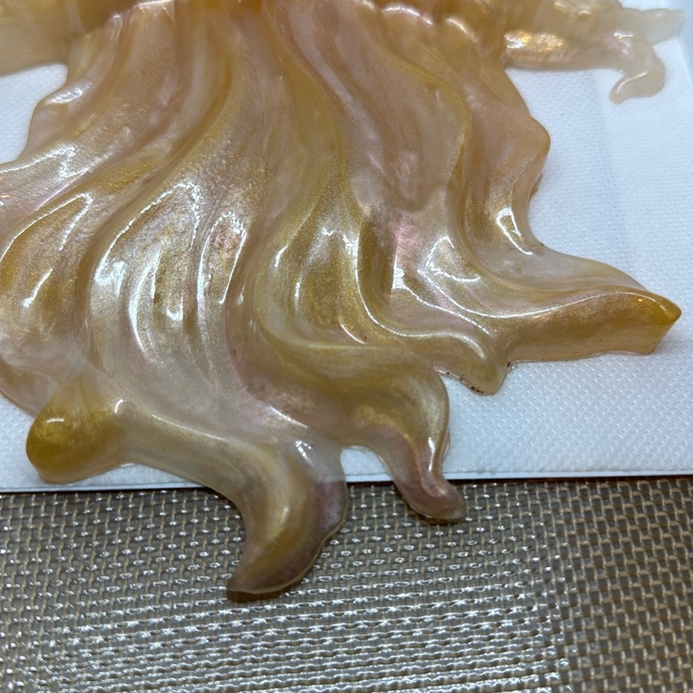 Elegant Gold Jellyfish Art Sculpture - Picture 8 of 17